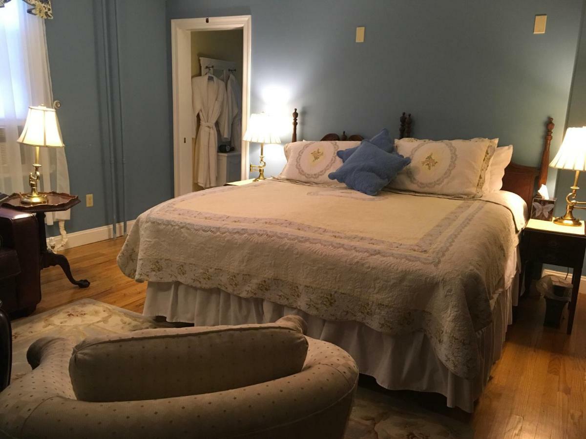 The Red Hook Country Inn, An "Old Rhinebeck" Bed & Breakfast Exterior foto